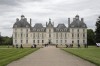 Vue sur la façade sud du château de Cheverny.