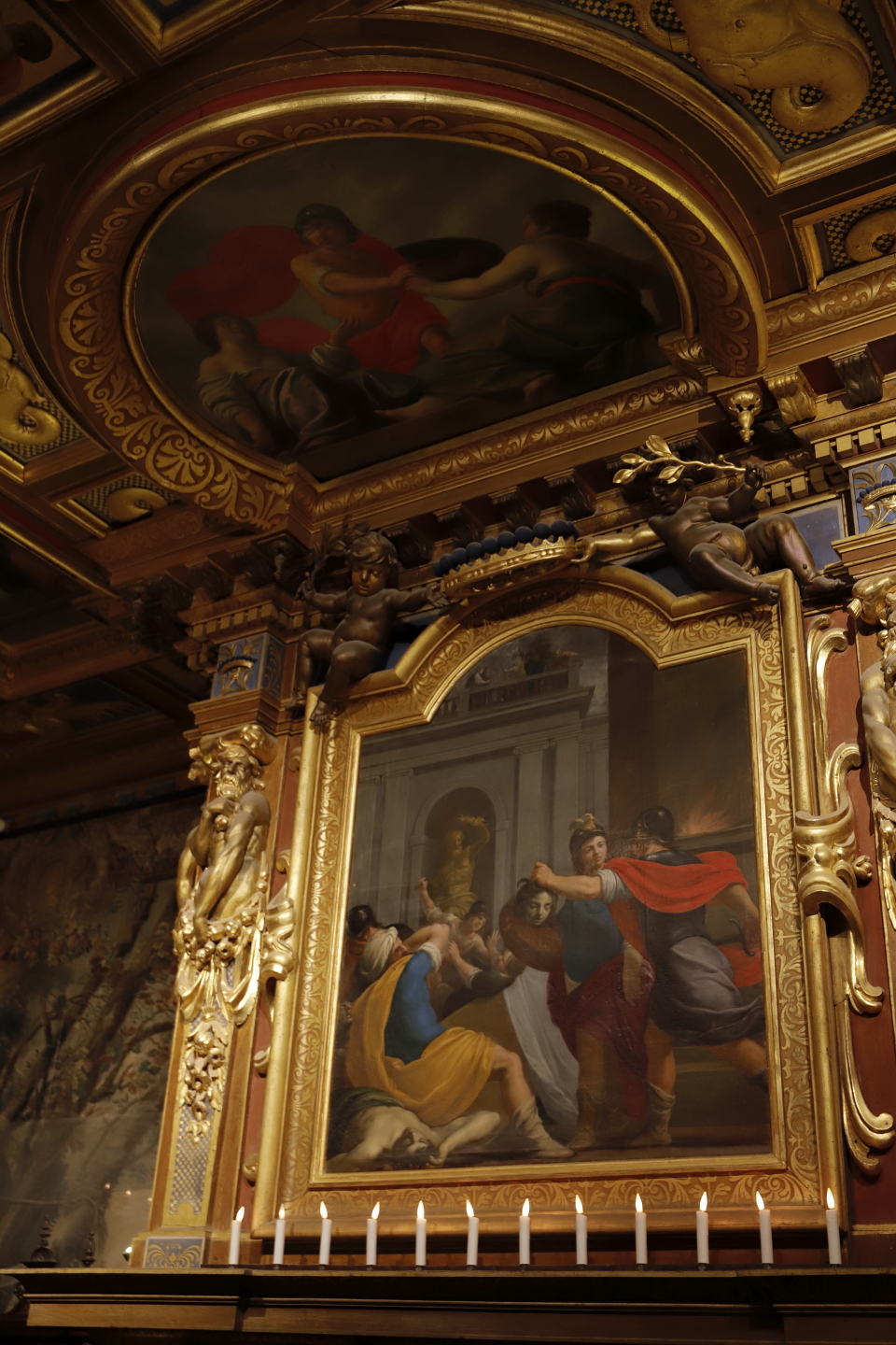 Décoration de la chambre à coucher du roi.